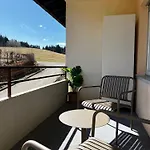 Apartment Kuckucksnest Mit Sonnenbalkon Am Wald Mit Grillplatz Lenzkirch